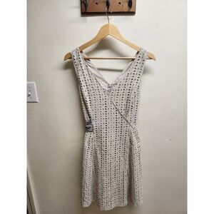 Donna Morgan Women's‎ Beige Sleeveless V-Neck Eyelet Mini Dress Size 4